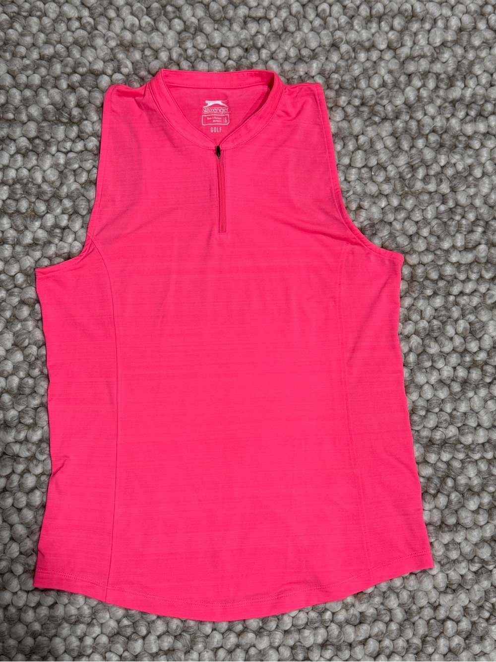 Slazenger sleeveless golf top